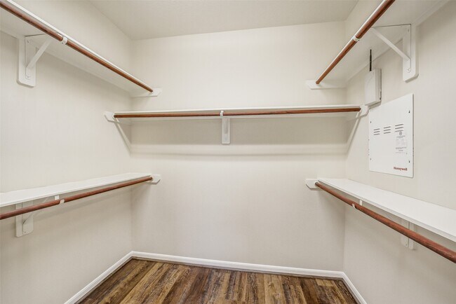 Building Photo - 7414 Compass Rose Dr