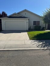 Building Photo - 1769 Heather Cir