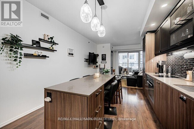 Photo du bâtiment - 783 Bathurst St