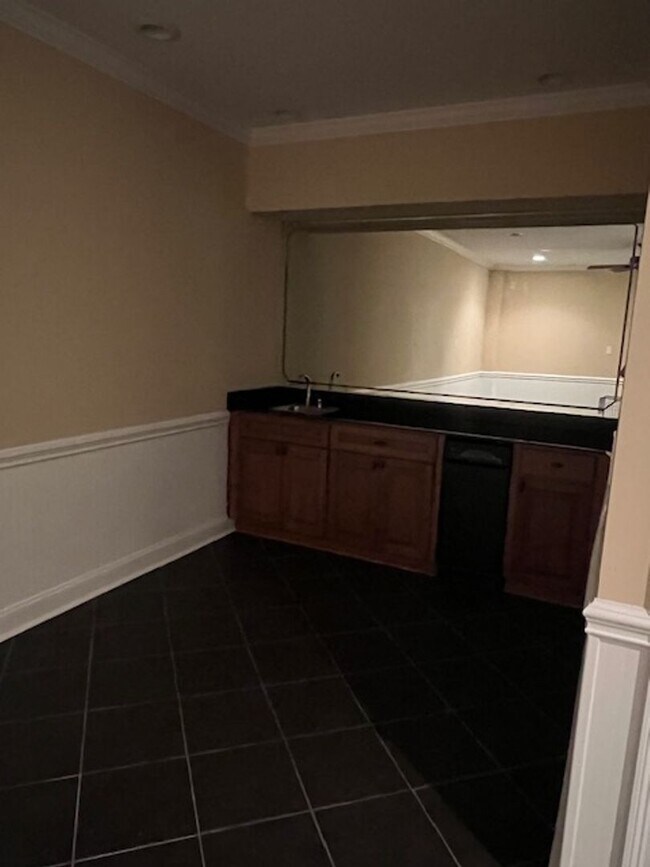 Foto del edificio - 2 bed 2.5 Condo- Great Location!