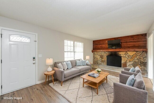 Building Photo - 2687 Del Ridge Dr