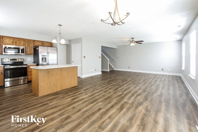 Building Photo - 1432 Lake Meadow Dr