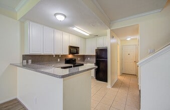 Building Photo - 3815 Shire Valley Dr
