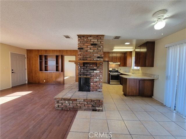 Building Photo - 19136 Outer Hwy 18 N