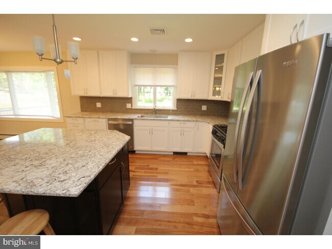 Building Photo - 110 Robbinsville Allentown Rd