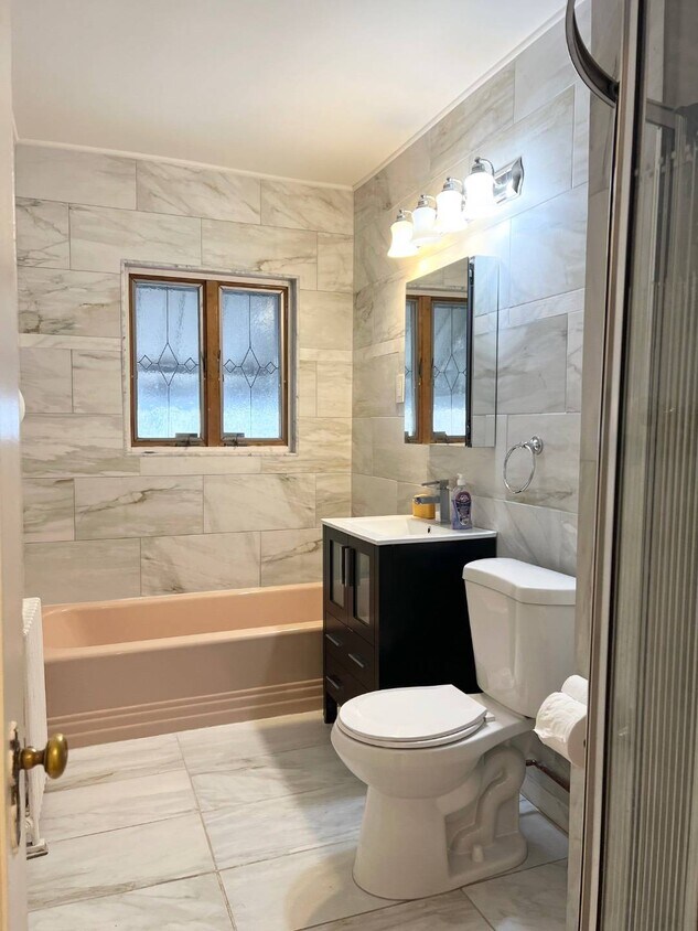Foto principal - 2137 Gerritsen Ave