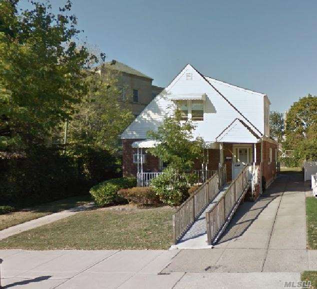 Primary Photo - 240-03 83rd Ave