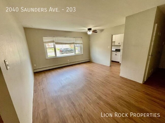 Building Photo - 2040 W Saunders Ave