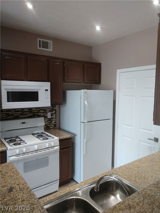 Building Photo - 7115 S Durango Dr