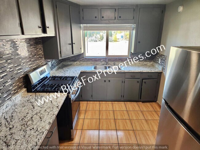 Foto del edificio - 5952 E 25th St