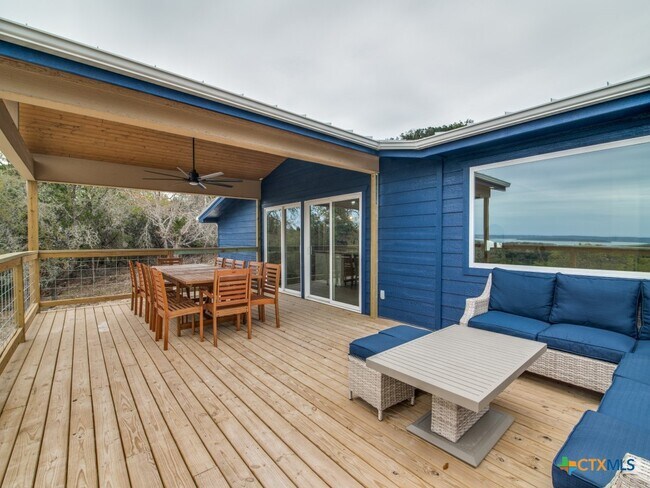 Foto del edificio - 268 White Oak Dr