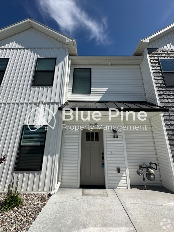 Building Photo - 2886 Sunburst Dr