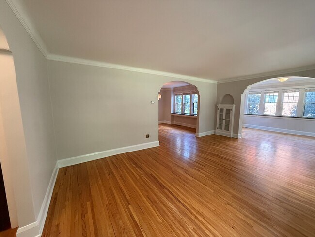Sala de estar - 1926 SUMMIT AVENUE