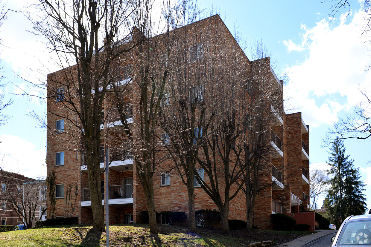 Building Photo - Sherlock Tower