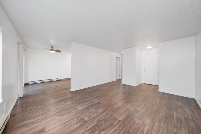 Foto principal - 2 bedroom home in Portsmouth Community!!
