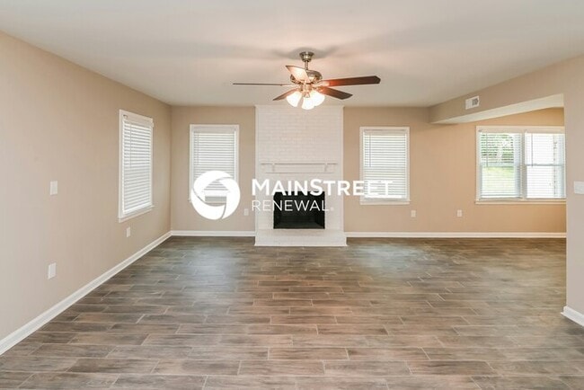Building Photo - 4 Bedroom Pet-Friendly Home in Charlotte, ...