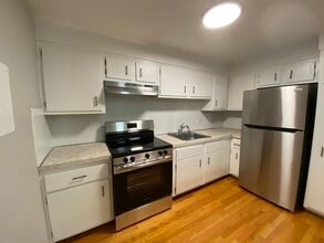 Building Photo - 55 Elmwood Park