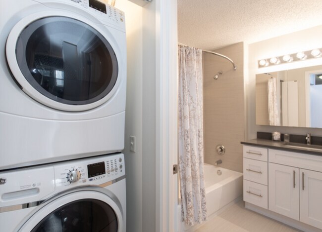 Foto del edificio - 525 N State St