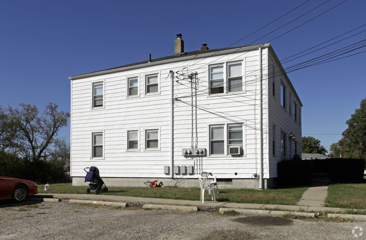 Building Photo - 1953 Vanda Ave