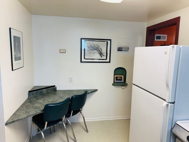 Foto del edificio - Furnished One Bedroom Near Hospitals
