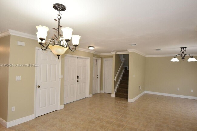 Building Photo - 16660 SW 141st Ct