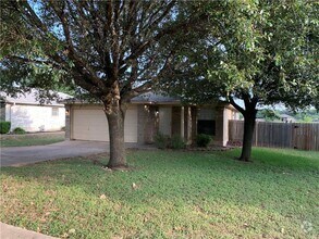 Building Photo - 915 Audra St