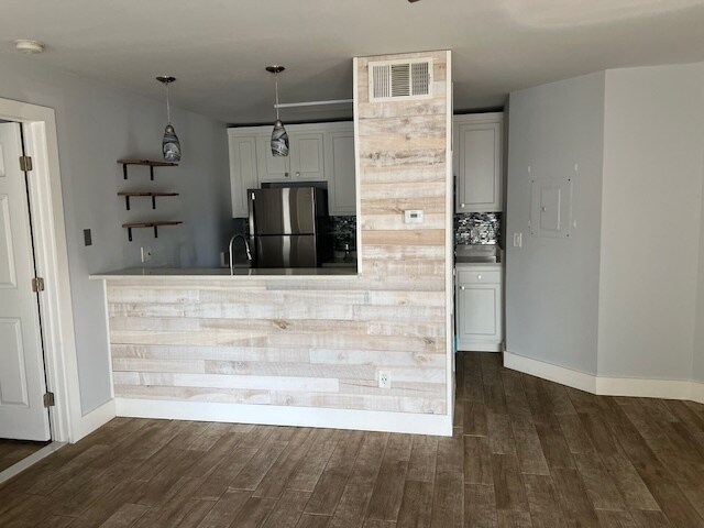 Foto del edificio - 4744 Walden Cir