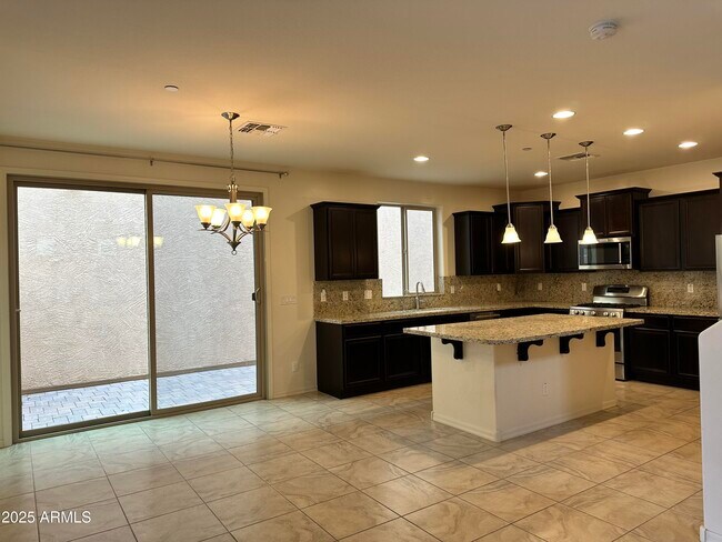 Foto del edificio - 9213 W Meadow Dr