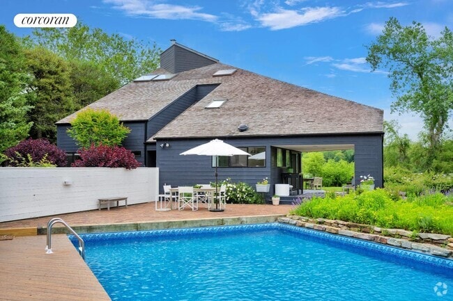 Building Photo - 151 Kellis Pond Ln