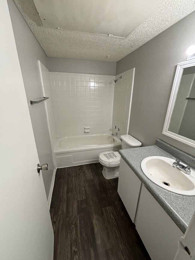 Building Photo - Edinburg Place Apartments