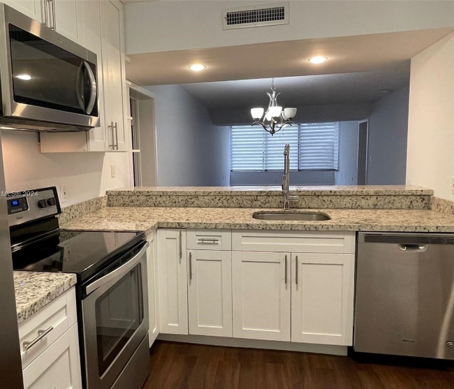 Photo - 1713 Whitehall Dr Apartment