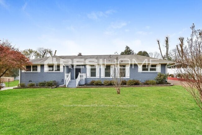 Building Photo - 810 Belvedere Dr