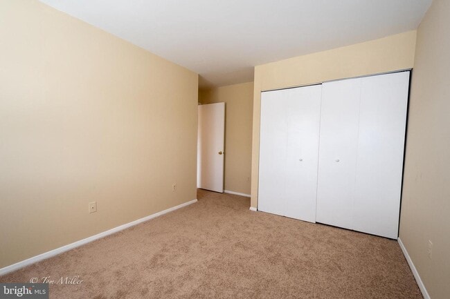 Building Photo - 9268 Bellbeck Rd