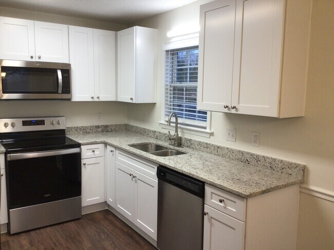 Building Photo - 5410 Bridgegate Dr