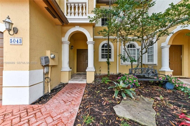 Building Photo - 5043 SW 140th Terrace