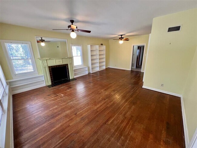 Foto del edificio - 302 Park Ln