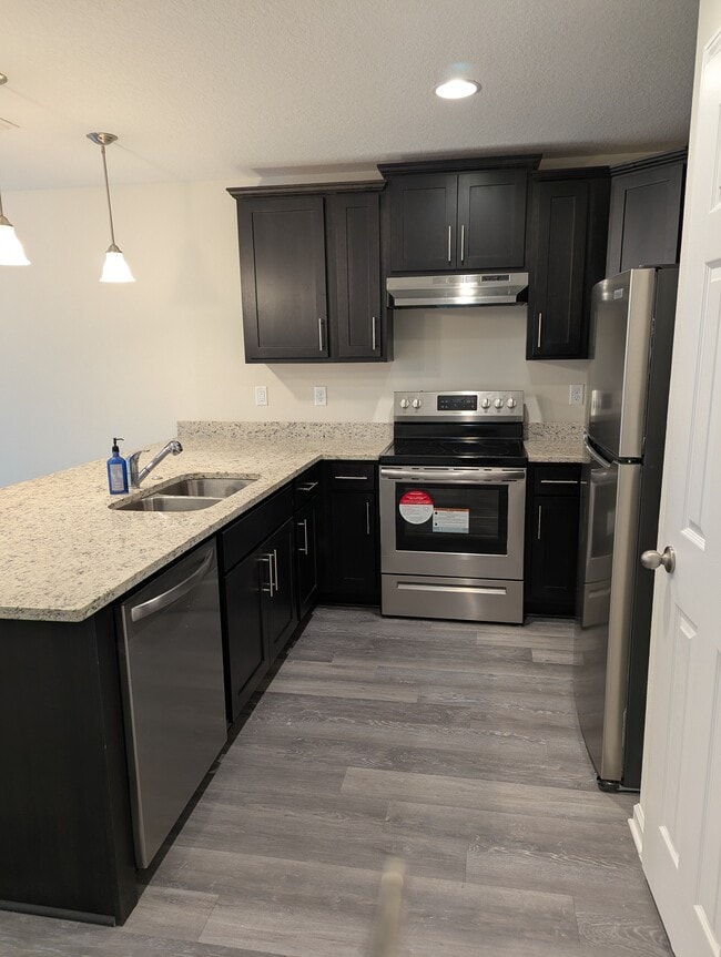 Building Photo - 1714 Cocoanut Rd