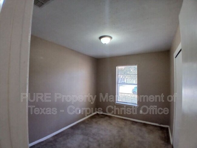 Building Photo - 2006 Melisa Ln