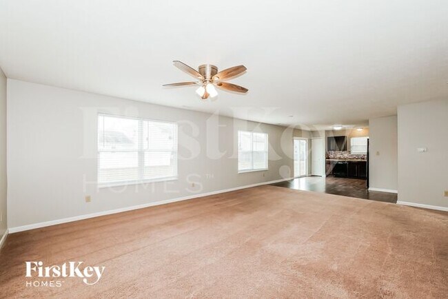 Building Photo - 11635 Ross Park Dr