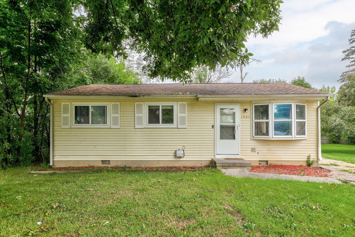 1903 Williamson St, Saginaw, MI 48601 House Rental in Saginaw, MI