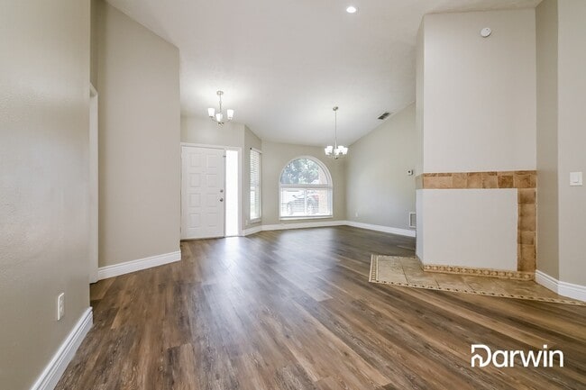 Building Photo - 1601 LOGHILL PL, BRANDON, FL 33510