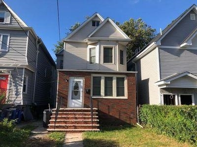 Foto principal - 249 Duncan Ave