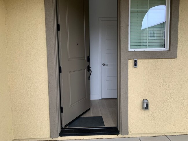 Foto del edificio - Brand new 3 bedroom home