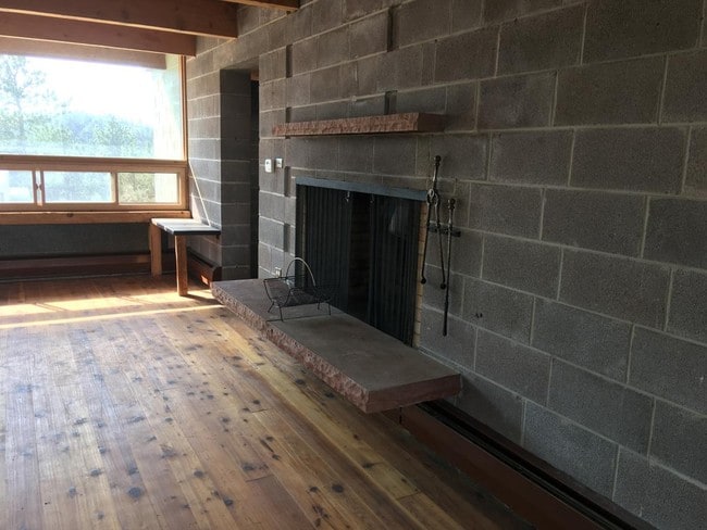 Building Photo - 1155 Timber Ln