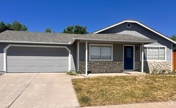 Building Photo - 2066 Southridge Ct