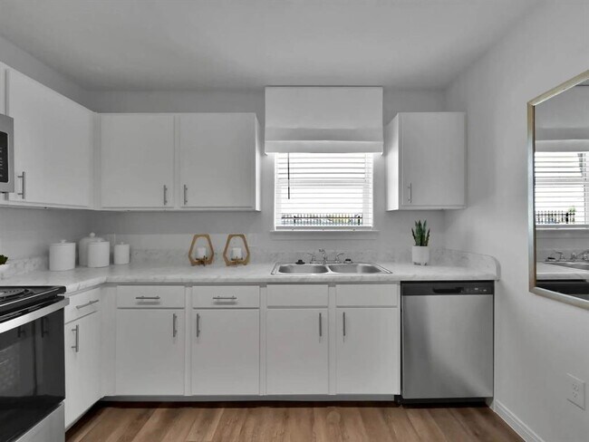 Foto del edificio - 20235 Kieth Harrow Blvd