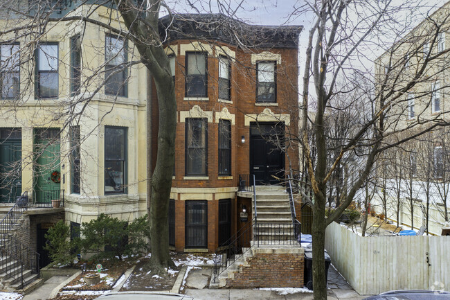 Foto del edificio - 1844 N Lincoln Park