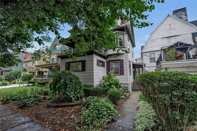 Building Photo - 610 Ashland Ave