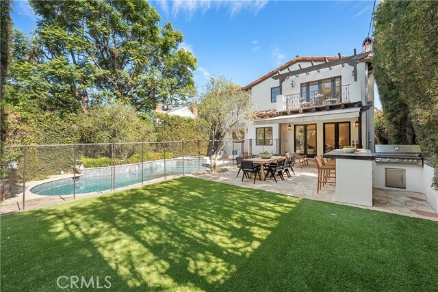 Foto del edificio - 4103 Farmdale Ave