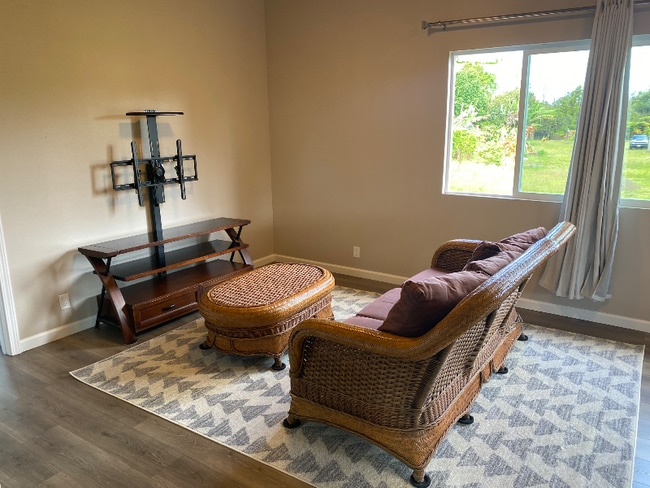 Building Photo - 11-1812-1812 Ahiukau St